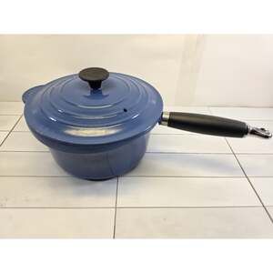 Le Creuset 2 3/4 QT Saucepan #20 Cast Iron Pot Blue W Phenolic Handle *READ!**